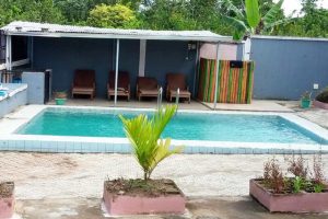 Appartemnt 02 chambres avec piscine Kribi